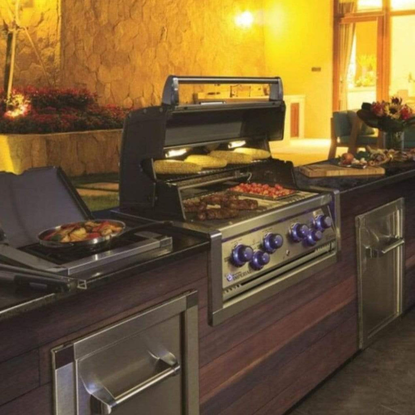 Broil King 31" 4-Burner Imperial S 490 Built-In Gas Grill w/ Side