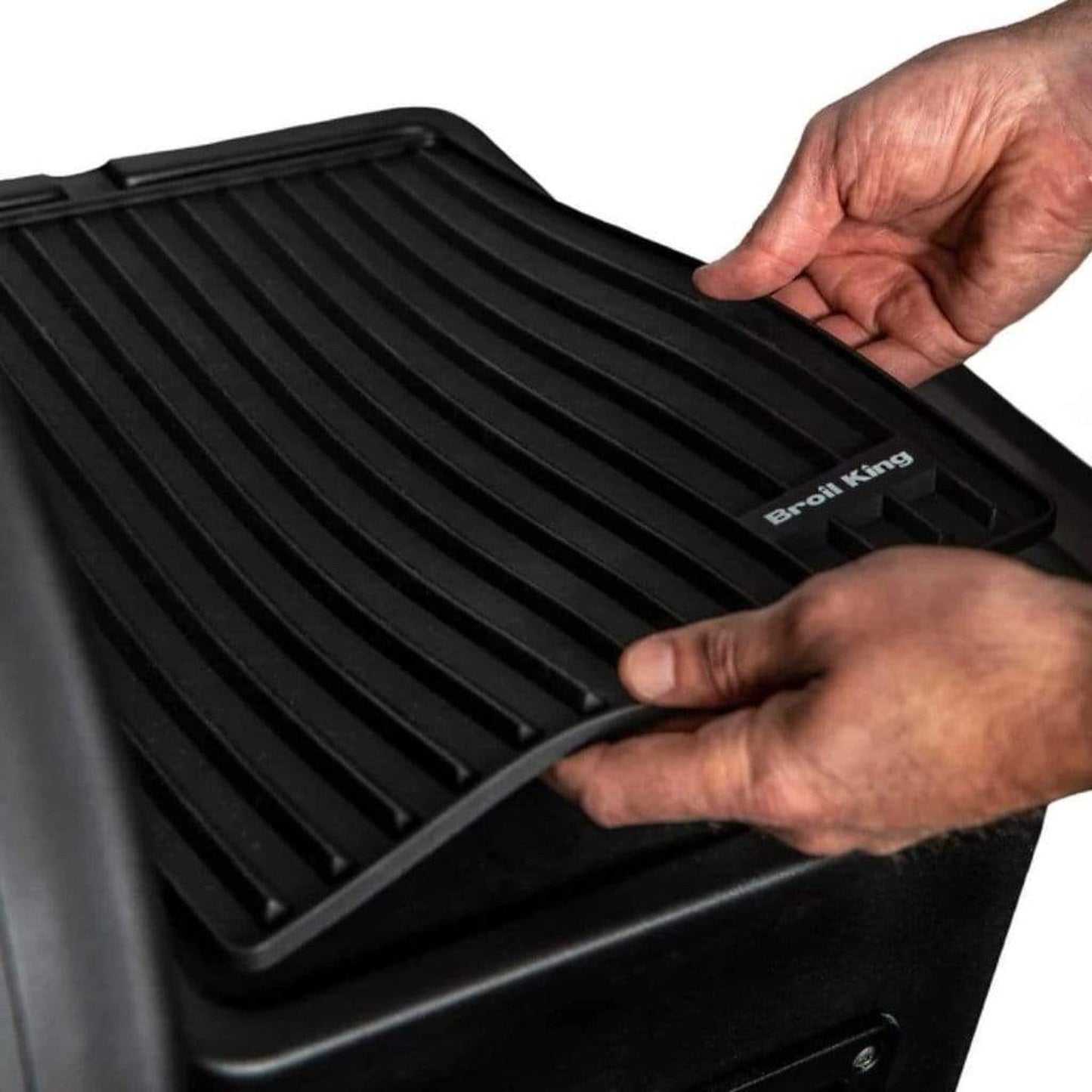 Broil King 13" Black Magnetic Design Silicone Side Shelf Mat