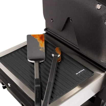 Broil King 13" Black Magnetic Design Silicone Side Shelf Mat