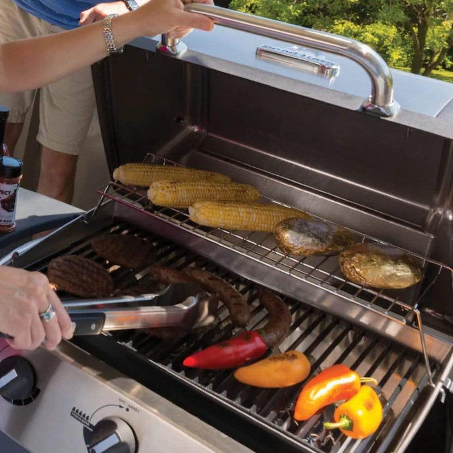 Broil King 49" 3-Burner Porta-Chef 320 Portable Gas Grill